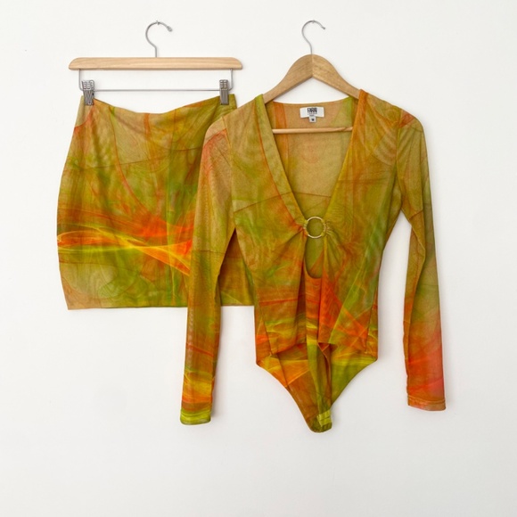 Farai London bodysuit mini skirt set - Picture 3 of 10